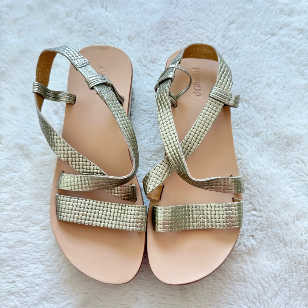 NEW!!! OluKai women leather platform sandals size 38 EU Retail 120$